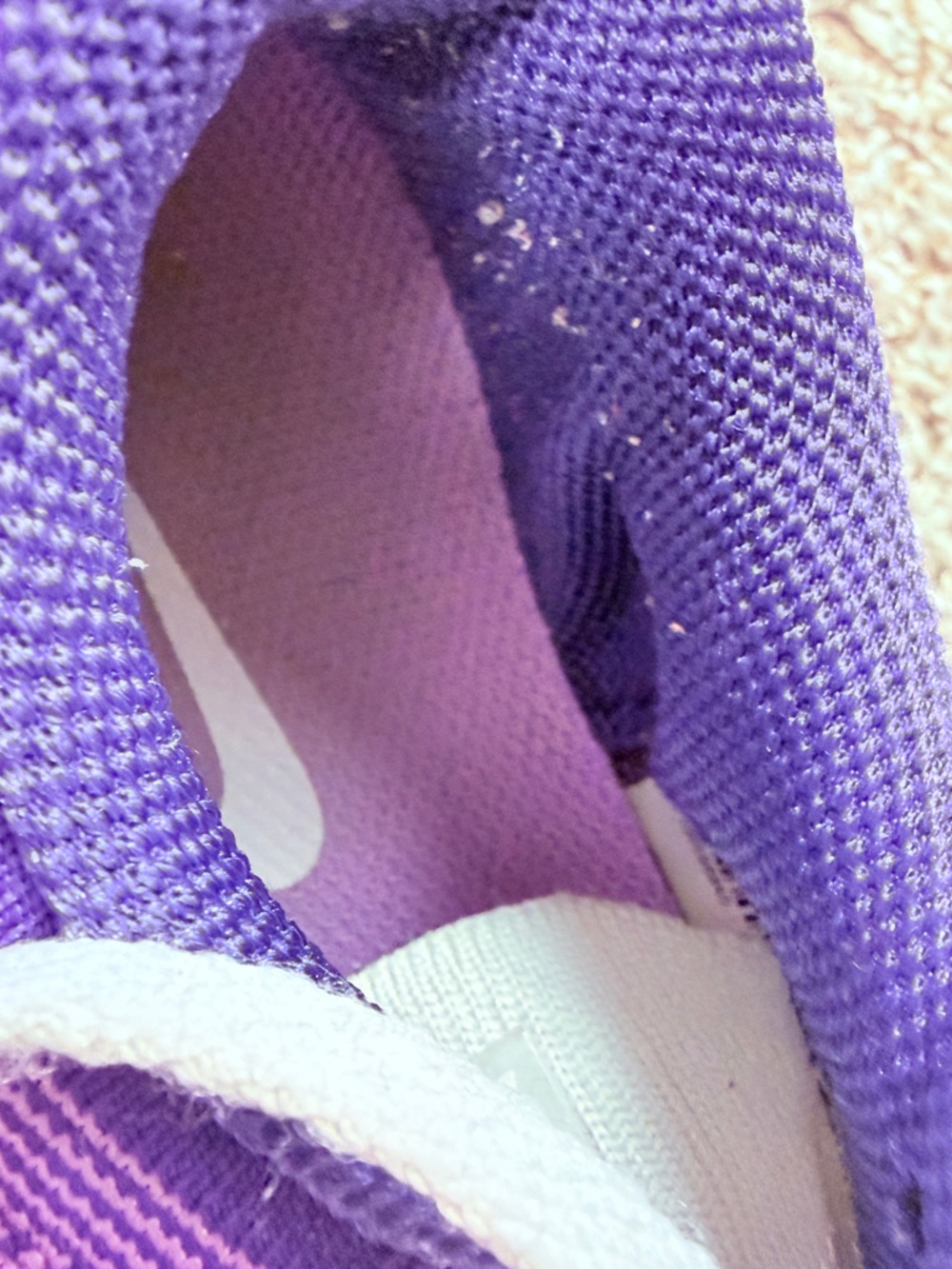 Nike Women’s Fly Knit Lavender and White Running Shoes - Picture 8 of 9